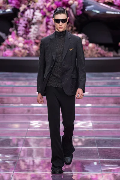 Look 54